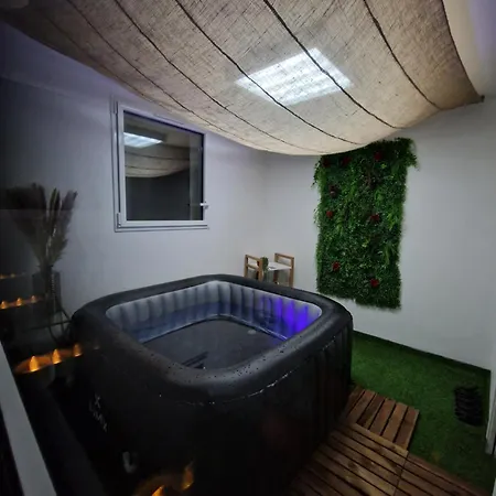 Apartment Atypique Jacuzzi Tarbes